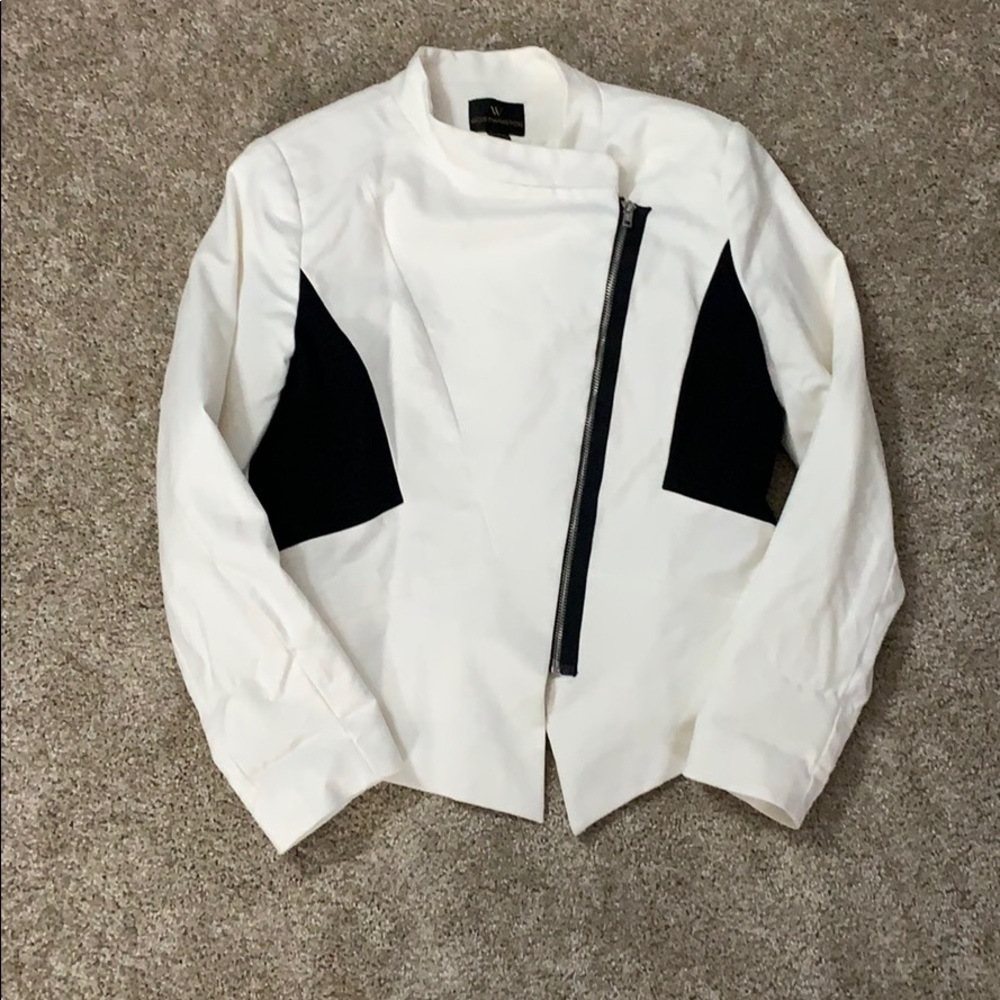 Women’s white blazer Large